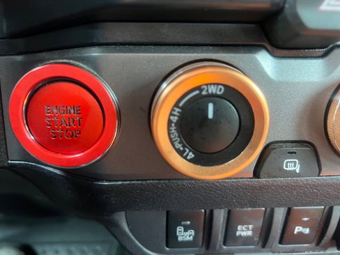 Used 2020 Toyota Tacoma TRD Sport image 25