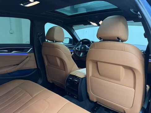 Used 2022 BMW 530i w/ M Sport Package image 14