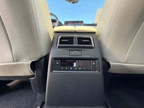 Certified 2024 MAZDA CX-90 Plug-In Hybrid w/ Premium Plus image 31