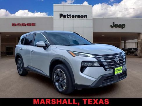 Used 2025 Nissan Rogue SV FWD image 1