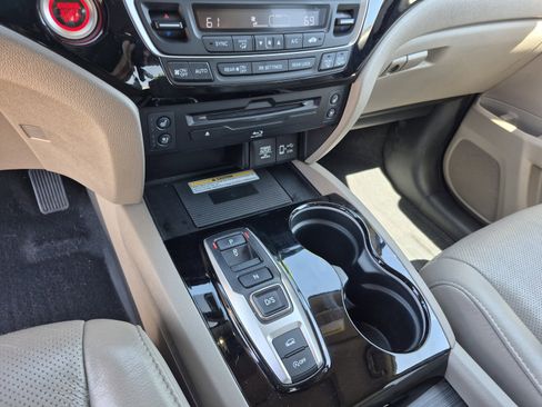 Used 2021 Honda Pilot Elite image 11