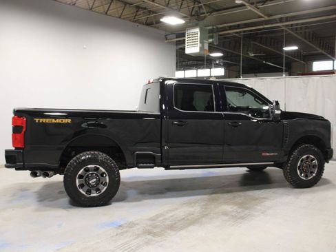 Used 2023 Ford F250 Lariat w/ Lariat Ultimate Package AWD/4WD image 18