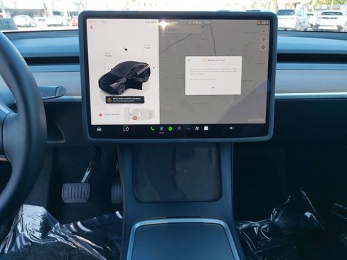 Used 2025 Tesla Model Y Long Range AWD/4WD image 22