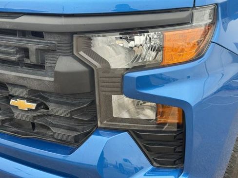 Used 2024 Chevrolet Silverado 1500 Custom image 15