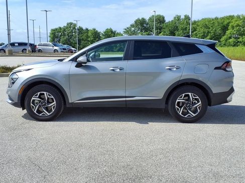 Used 2023 Kia Sportage LX image 25