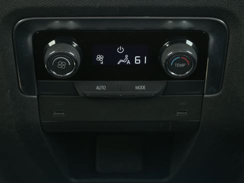 Used 2025 Chevrolet Tahoe LT RWD image 12