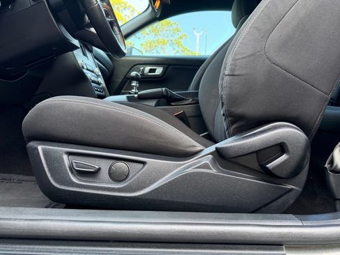 Used 2020 Ford Mustang GT RWD image 32