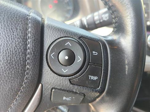 Used 2018 Toyota RAV4 XLE FWD image 22