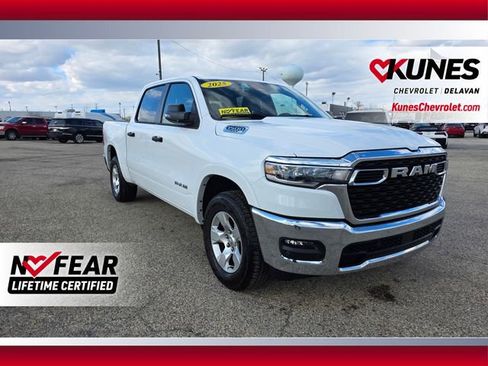 Used 2025 RAM 1500 Big Horn AWD/4WD image 1