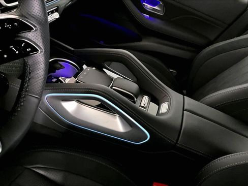 Used 2025 Mercedes-Benz GLS 63 AMG 4MATIC image 17