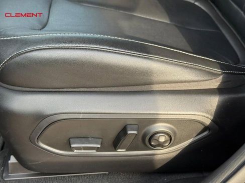 Used 2023 Jeep Grand Cherokee Limited image 19