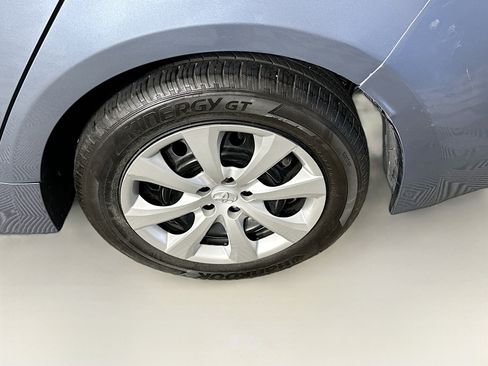 Used 2024 Toyota Corolla LE FWD image 11