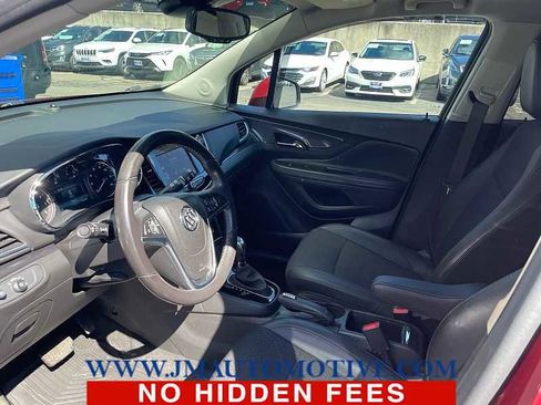 Used 2022 Buick Encore Preferred w/ Safety Package image 2