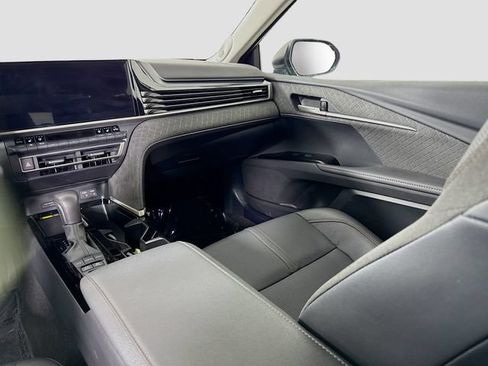 Certified 2025 Toyota Camry XLE w/ Premium Plus Package FWD image 25