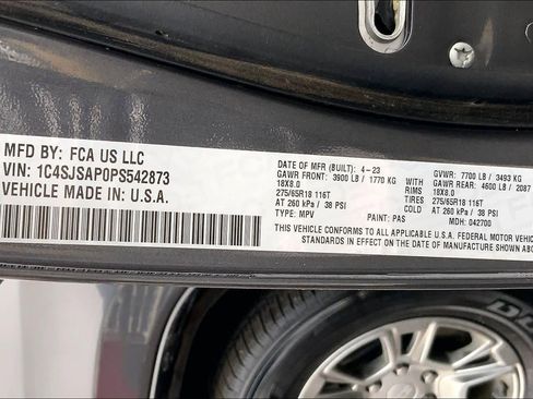 Used 2023 Jeep Wagoneer L 4WD image 36