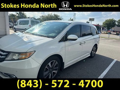 Used 2014 Honda Odyssey Touring image 3