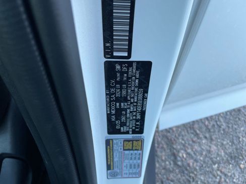 Used 2025 Kia K4 LXS image 28