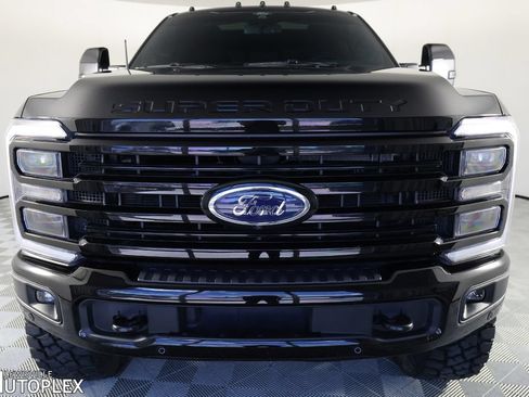 Used 2026 Ford F250 Platinum AWD/4WD image 2