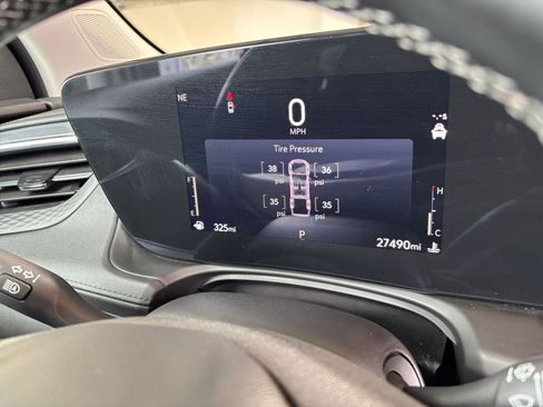 Used 2025 Buick Encore GX Preferred FWD image 39