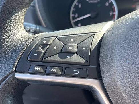 Used 2024 Nissan Sentra SV FWD image 25