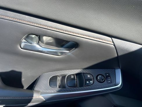Used 2020 Nissan Sentra SR w/ Premium Package FWD image 19