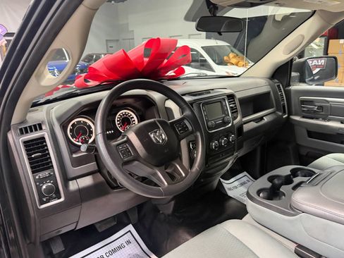 Used 2018 RAM 1500 Express RWD image 27