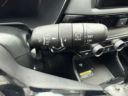 Used 2025 Honda CR-V EX-L image 22