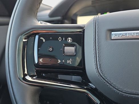 New 2026 Land Rover Range Rover Velar Dynamic SE AWD/4WD image 17