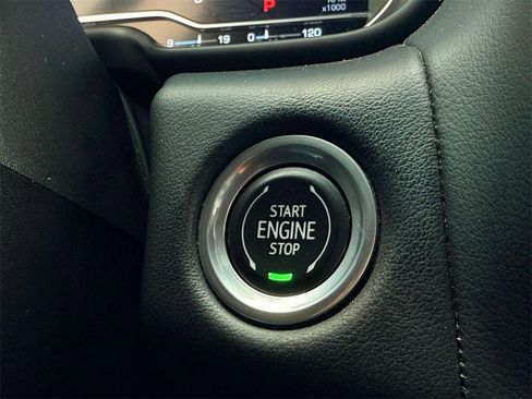 Used 2022 GMC Yukon XL SLT w/ SLT Luxury Package image 20