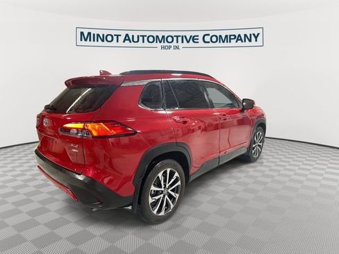 Used 2024 Toyota Corolla Cross XLE w/ Convenience Package AWD/4WD image 8
