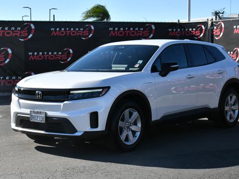 Used 2024 Honda Prologue EX image 3