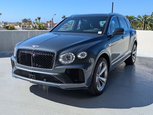 Certified 2025 Bentley Bentayga AWD/4WD image 7