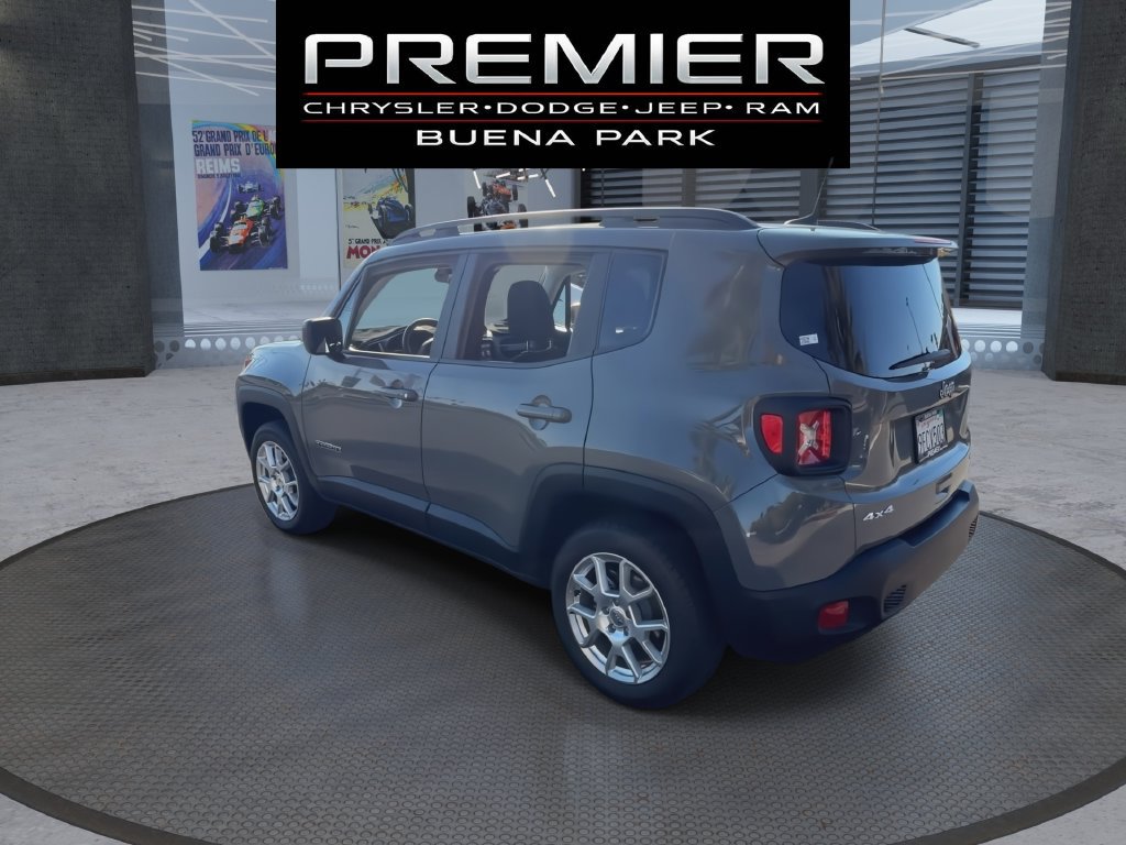 Certified 2022 Jeep Renegade Latitude AWD/4WD image 6