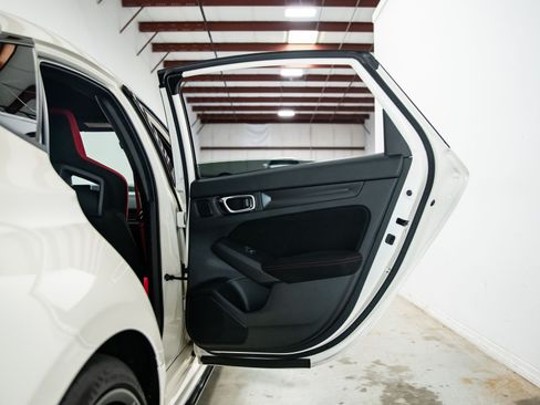 Used 2025 Honda Civic Type R image 30