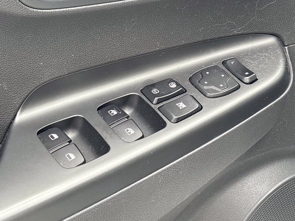 Used 2022 Hyundai Kona N Line w/ Tech Package FWD image 12