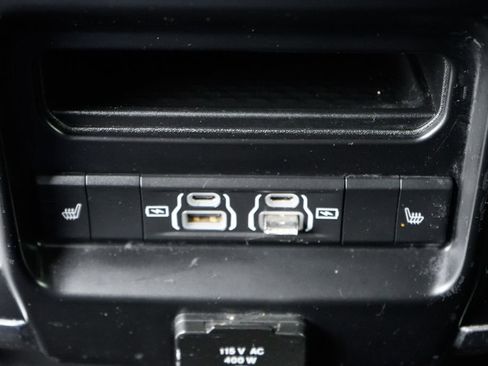 Used 2022 RAM 2500 Laramie AWD/4WD image 43