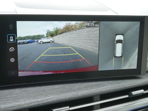 Used 2025 Hyundai Santa Fe Calligraphy image 18