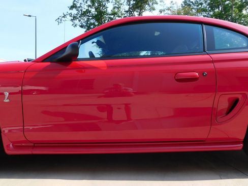 Used 1995 Ford Mustang GT RWD image 10