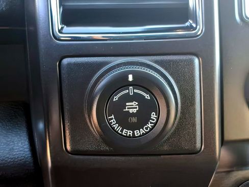 Used 2019 Ford Expedition Limited w/ Texas Edition Package image 15