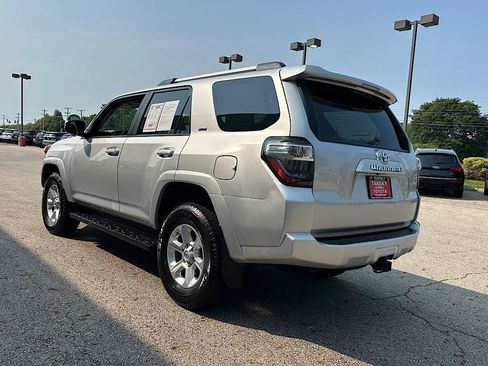Certified 2024 Toyota 4Runner SR5 AWD/4WD image 3