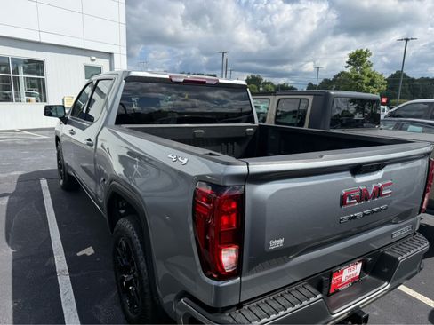 Used 2024 GMC Sierra 1500 Elevation AWD/4WD image 2