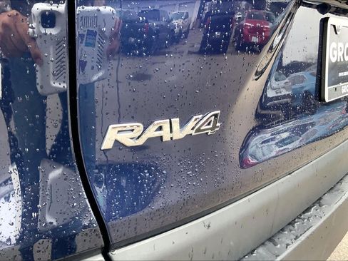 Used 2025 Toyota RAV4 XLE image 30