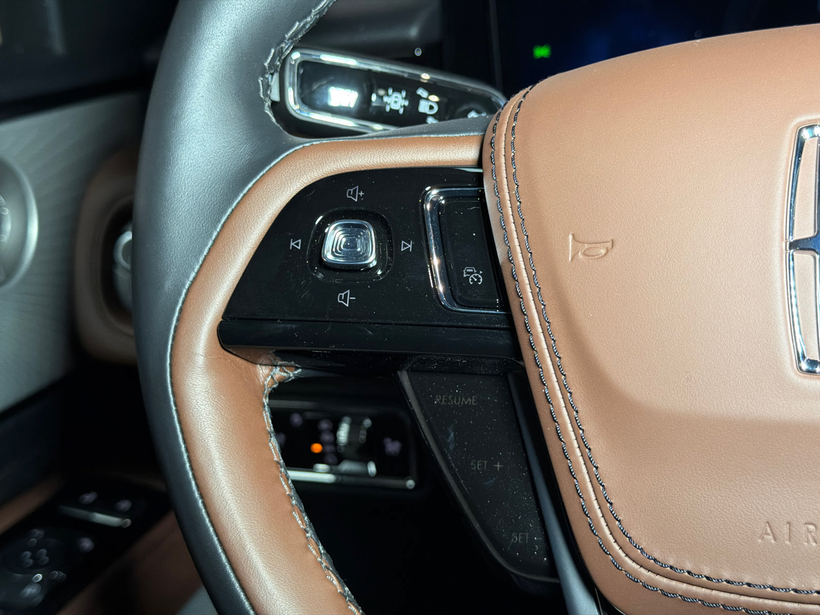 New 2027 Lincoln Aviator Reserve AWD/4WD image 24
