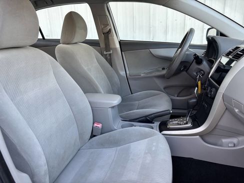 Used 2010 Toyota Corolla LE image 16