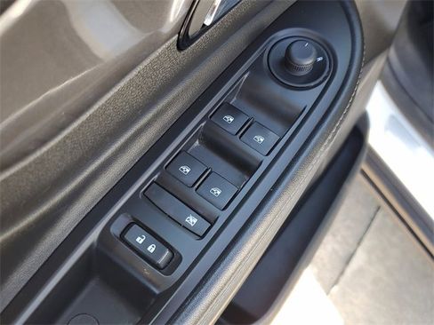 Used 2022 Buick Encore Preferred w/ Safety Package image 16