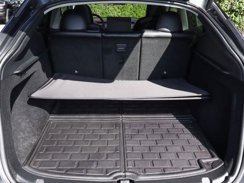 Used 2023 Tesla Model Y Long Range image 9