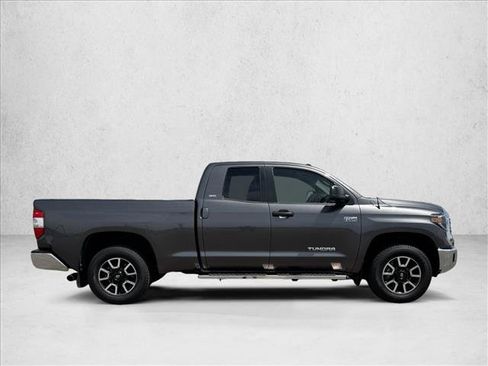 Used 2018 Toyota Tundra SR5 RWD image 3