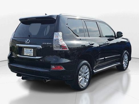 Used 2015 Lexus GX 460 image 3