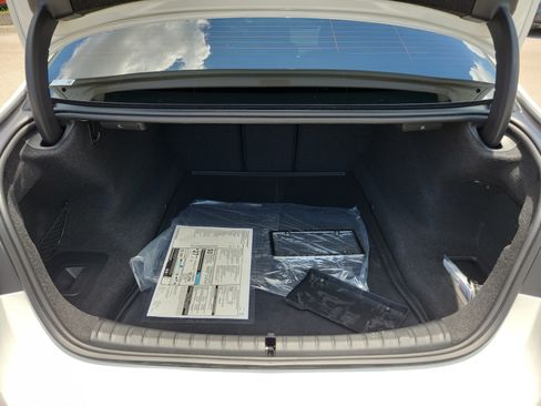 Used 2023 BMW 540i w/ M Sport Package RWD image 11