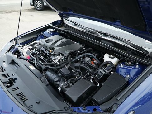 Used 2025 Toyota Camry SE image 23